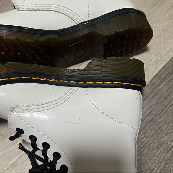 Dr. Martens 1460 Women's Patent Leather Lace Up Boots White Size 6 - Picture 14 of 15